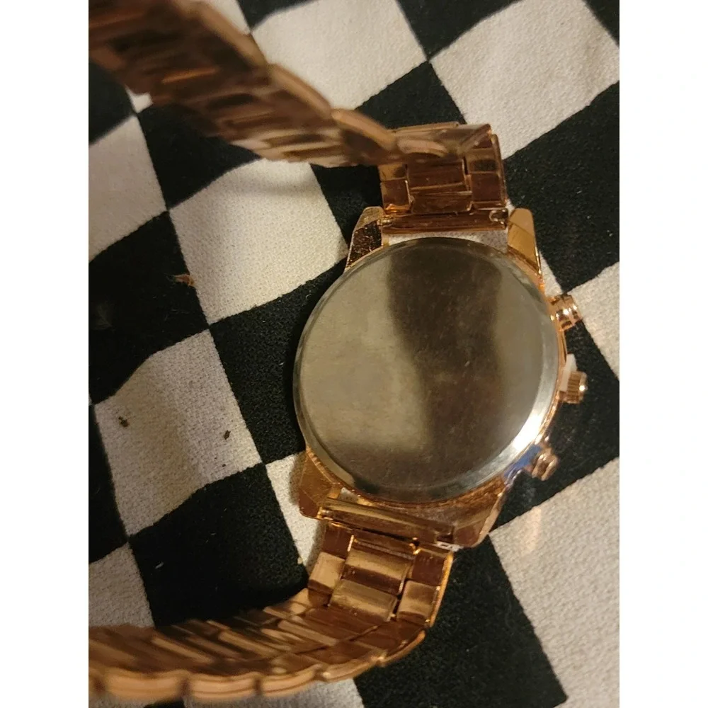 Geneva Women's Rose Gold Rhinestone Watch‎ – Chrono Style Face – Dead Battery
